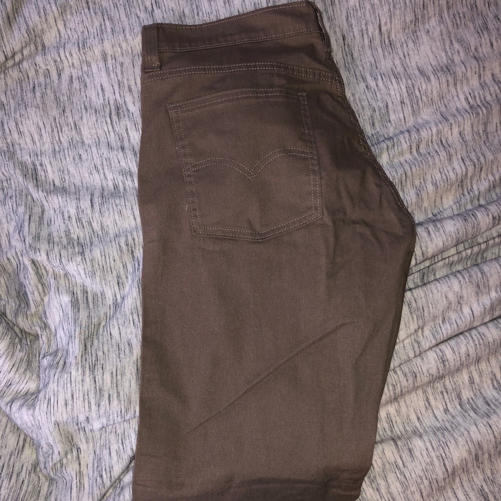 **SOLD***Brand New Brown Levi Jeans
